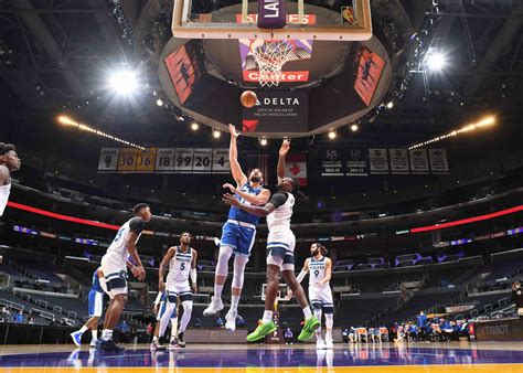 nba湖人队今日最新消息数据